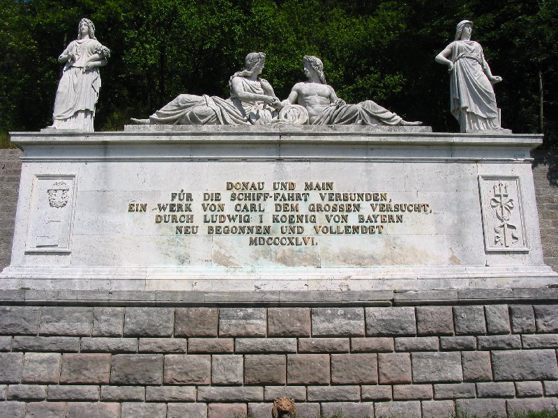 Erlangen Kanaldenkmal