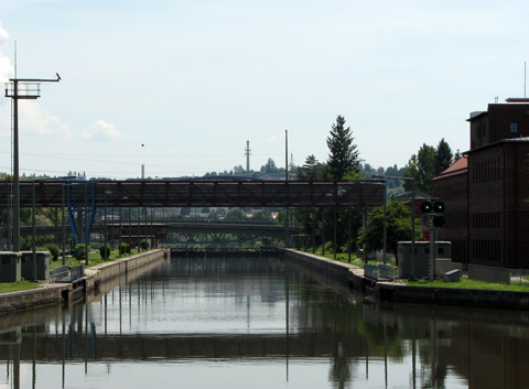 Donau - Kachlet-Staustufe