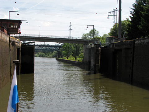 Donau - Kachlet-Staustufe