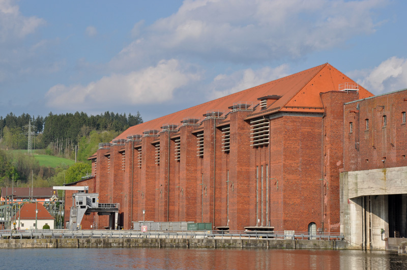 Donau - Kachlet-Staustufe