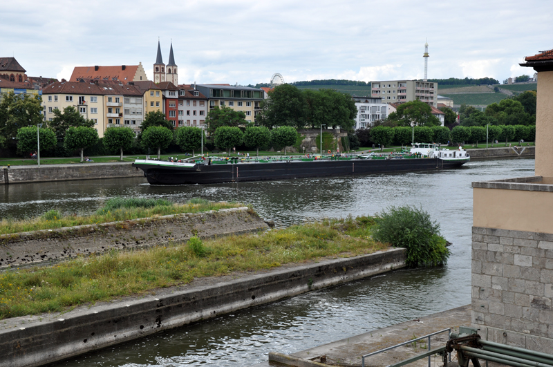 Staustufe/ Schleuse Würzburg - Main