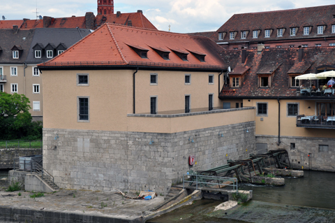 Main-Donau-Kanal - Schleuse/Staustufe Riedenburg