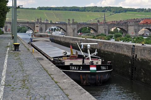 Main-Donau-Kanal - Schleuse/Staustufe Riedenburg