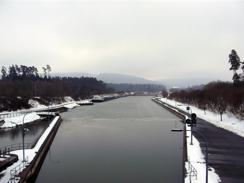 Main-Donau-Kanal - Schleuse Bachhausen