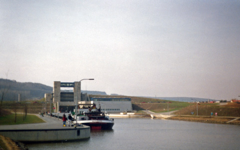 Main-Donau-Kanal - Schleuse Bachhausen