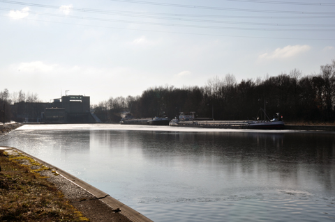 Main-Donau-Kanal - Schleuse Erlangen - Haltung