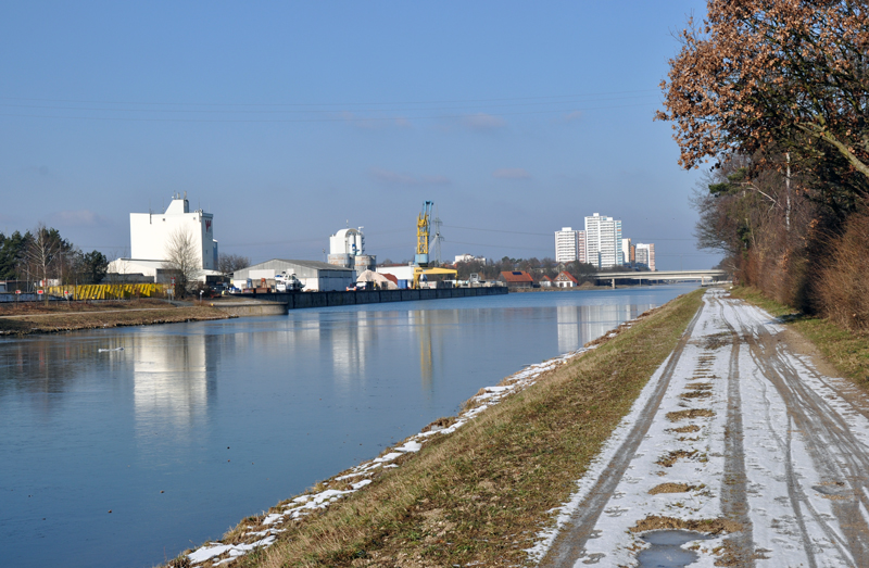 Schleuse Erlangen - Haltung