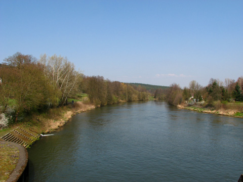 Schleuse Forchheim - Staustufe