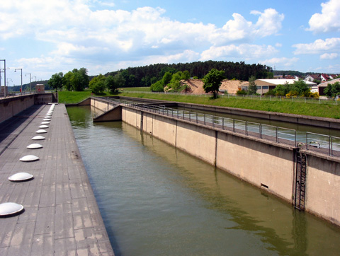 Main-Donau-Kanal - Schleuse Hausen