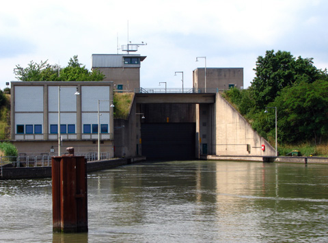 Main-Donau-Kanal - Schleuse Hausen