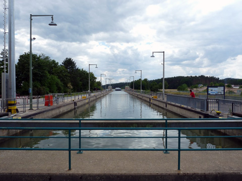 Main-Donau-Kanal - Schleuse Hausen