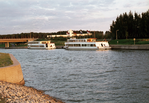 Main-Donau-Kanal - Schleuse Kriegenbrunn