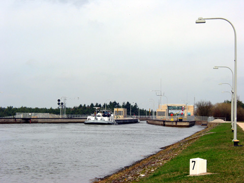 Main-Donau-Kanal - Schleuse Leerstetten