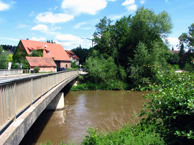 Schwarzach-Brücke, Neuses