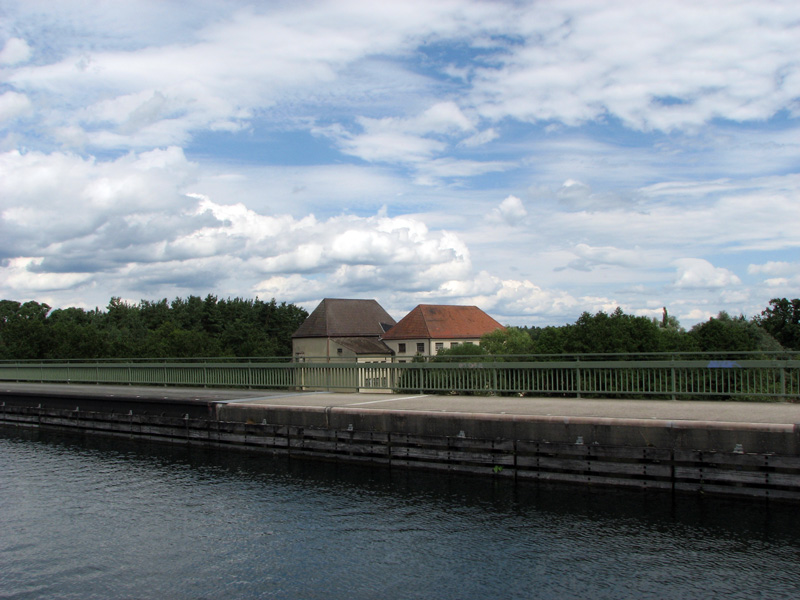 Schwarzach-Brücke, Neuses