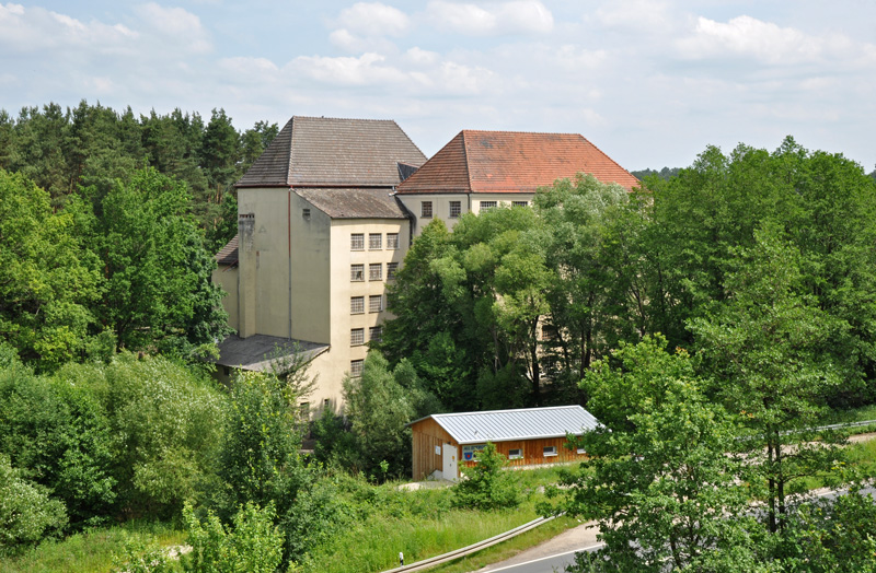 Schwarzach-Brücke, Neuses