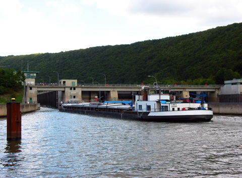 Main-Donau-Kanal - Schleuse/Staustufe Riedenburg