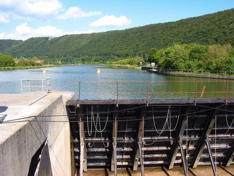 Main-Donau-Kanal - Schleuse/Staustufe Riedenburg