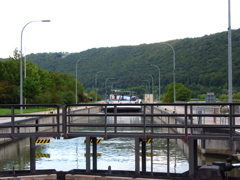 Main-Donau-Kanal - Schleuse/Staustufe Riedenburg