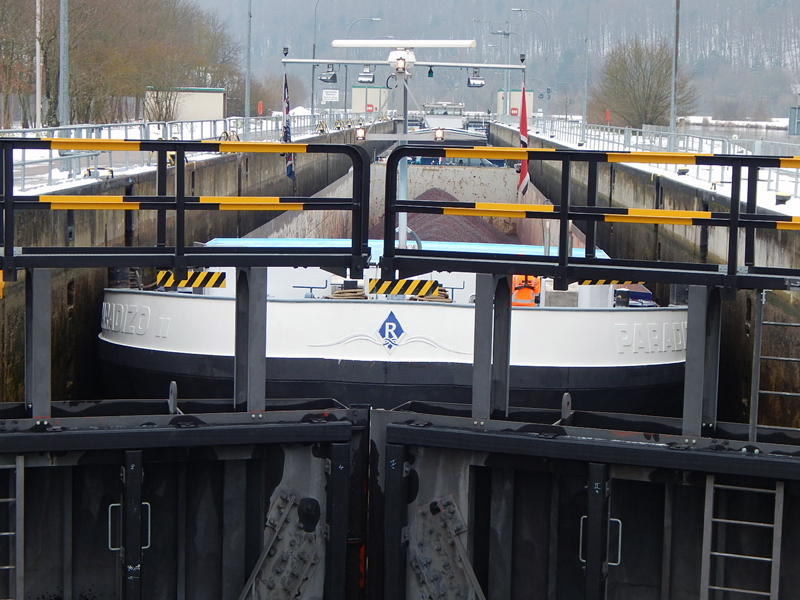 Main-Donau-Kanal - Schleuse / Staustufe Riedenburg