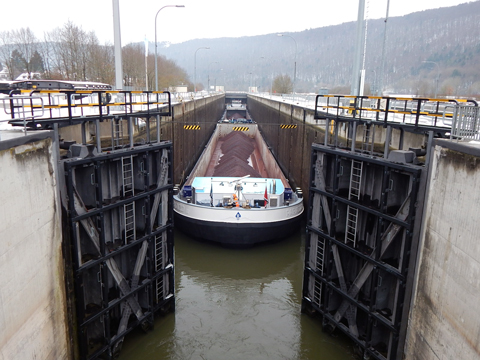 Main-Donau-Kanal - Schleuse Riedenburg