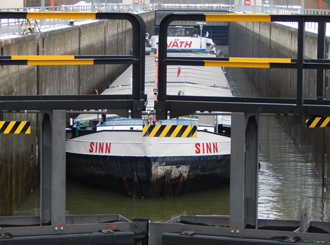 Main-Donau-Kanal - Schleuse Riedenburg