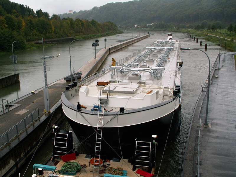 Main-Donau-Kanal - Schleuse / Staustufe Riedenburg