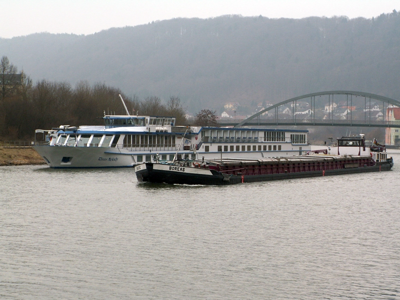 Main-Donau-Kanal - Schleuse / Staustufe Riedenburg