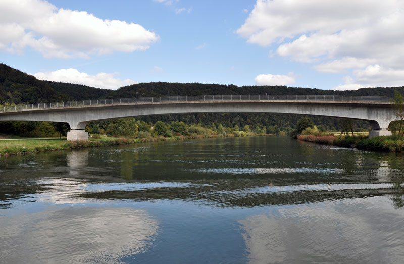 Main-Donau-Kanal - Schleuse / Staustufe Riedenburg