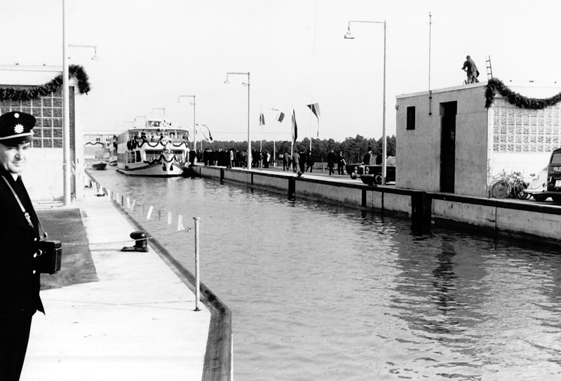 Main-Donau-Kanal - Schleuse Erlangen - Haltung