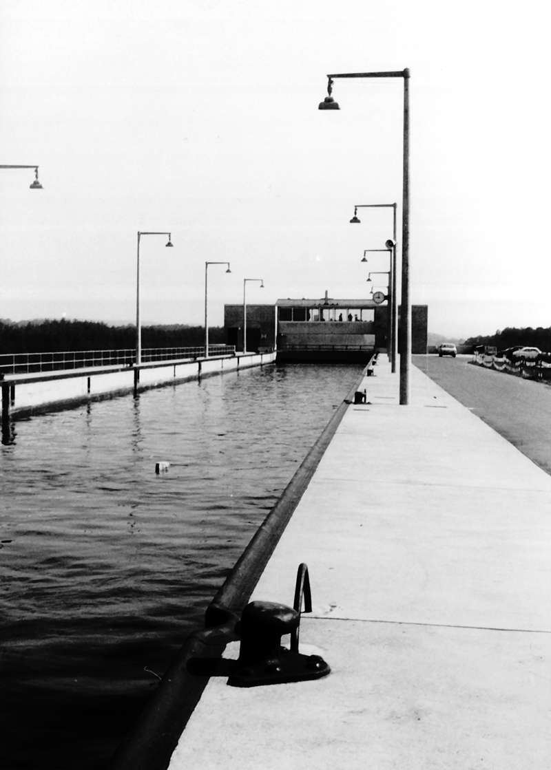 Main-Donau-Kanal - Schleuse Erlangen - Haltung