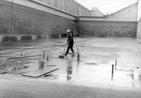 Main-Donau-Kanal - Schleuse Erlangen - Haltung