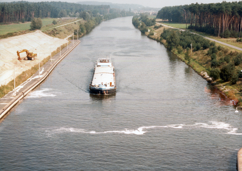 Main-Donau-Kanal - Schleuse Erlangen - Haltung