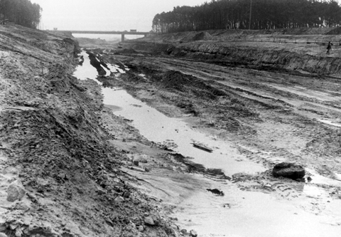 Main-Donau-Kanal - Schleuse Erlangen - Haltung
