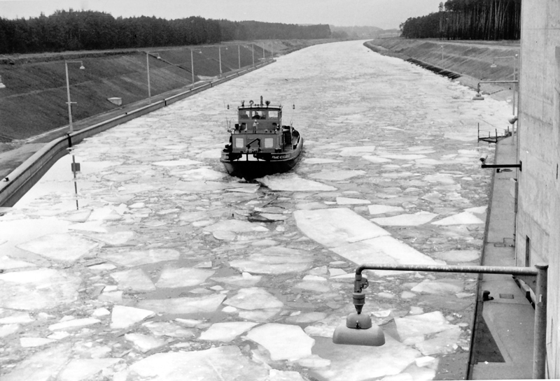 Main-Donau-Kanal - Schleuse Erlangen - Haltung