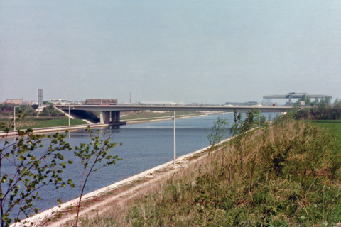 Main-Donau-Kanal - Schleuse Erlangen - Haltung