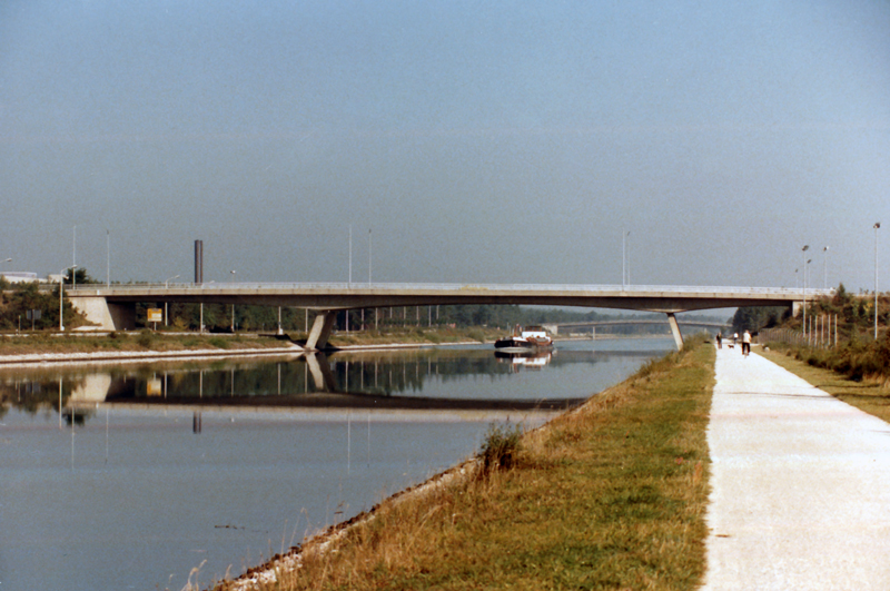 Main-Donau-Kanal - Schleuse Erlangen - Haltung