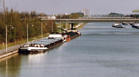 Main-Donau-Kanal - Schleuse Erlangen - Haltung