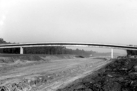 Main-Donau-Kanal - Schleuse Erlangen - Haltung