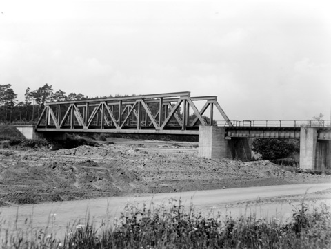 Schleuse Forchheim - Eisenbahnbrücke