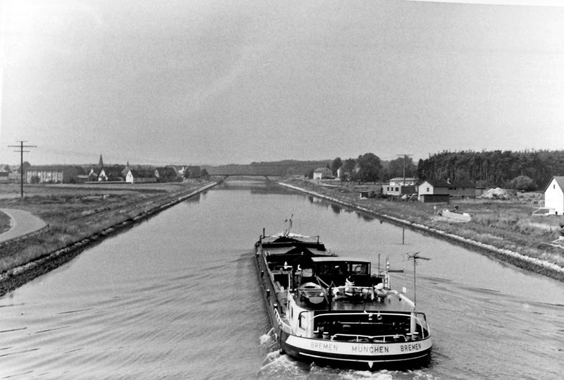 Main-Donau-Kanal - Schleuse Hausen - Haltung