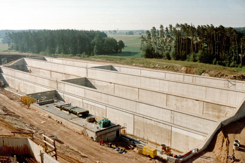 MAIN-DONAU-KANAL - SCHLEUSE HILPOLTSTEIN