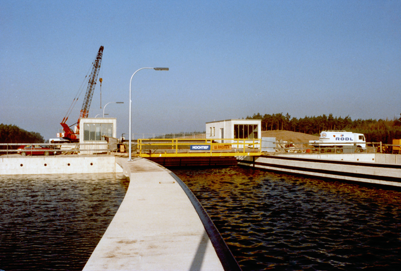 MAIN-DONAU-KANAL - SCHLEUSE HILPOLTSTEIN