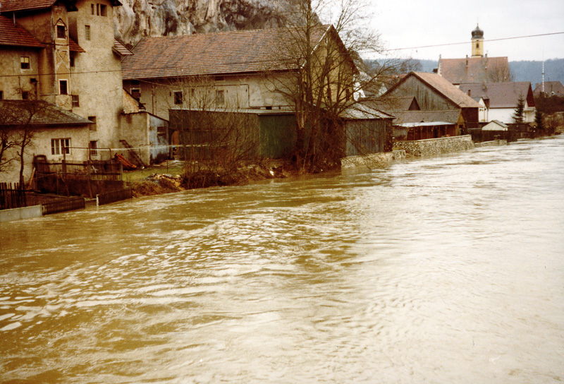 Main-Donau-Kanal - Schleuse Kelheim