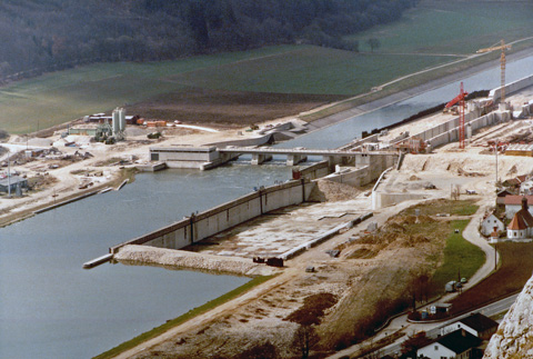 Main-Donau-Kanal - Schleuse Kelheim