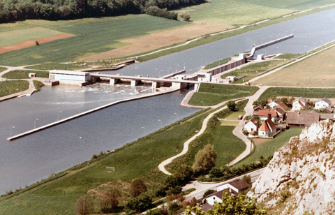 Main-Donau-Kanal - Schleuse Kelheim